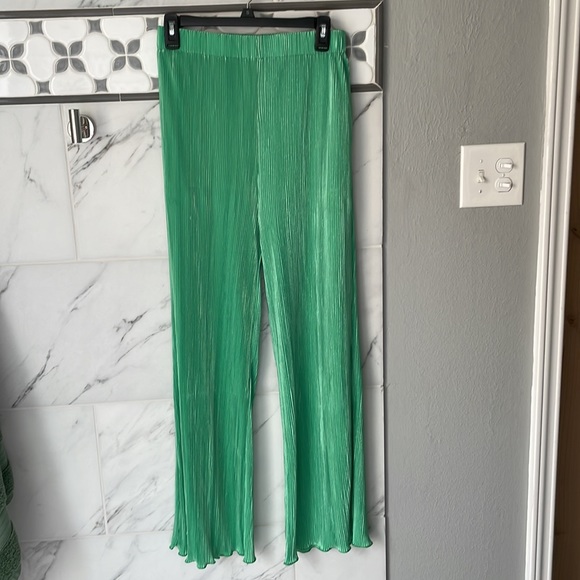 Shein Pleated Set! - Picture 7 of 7